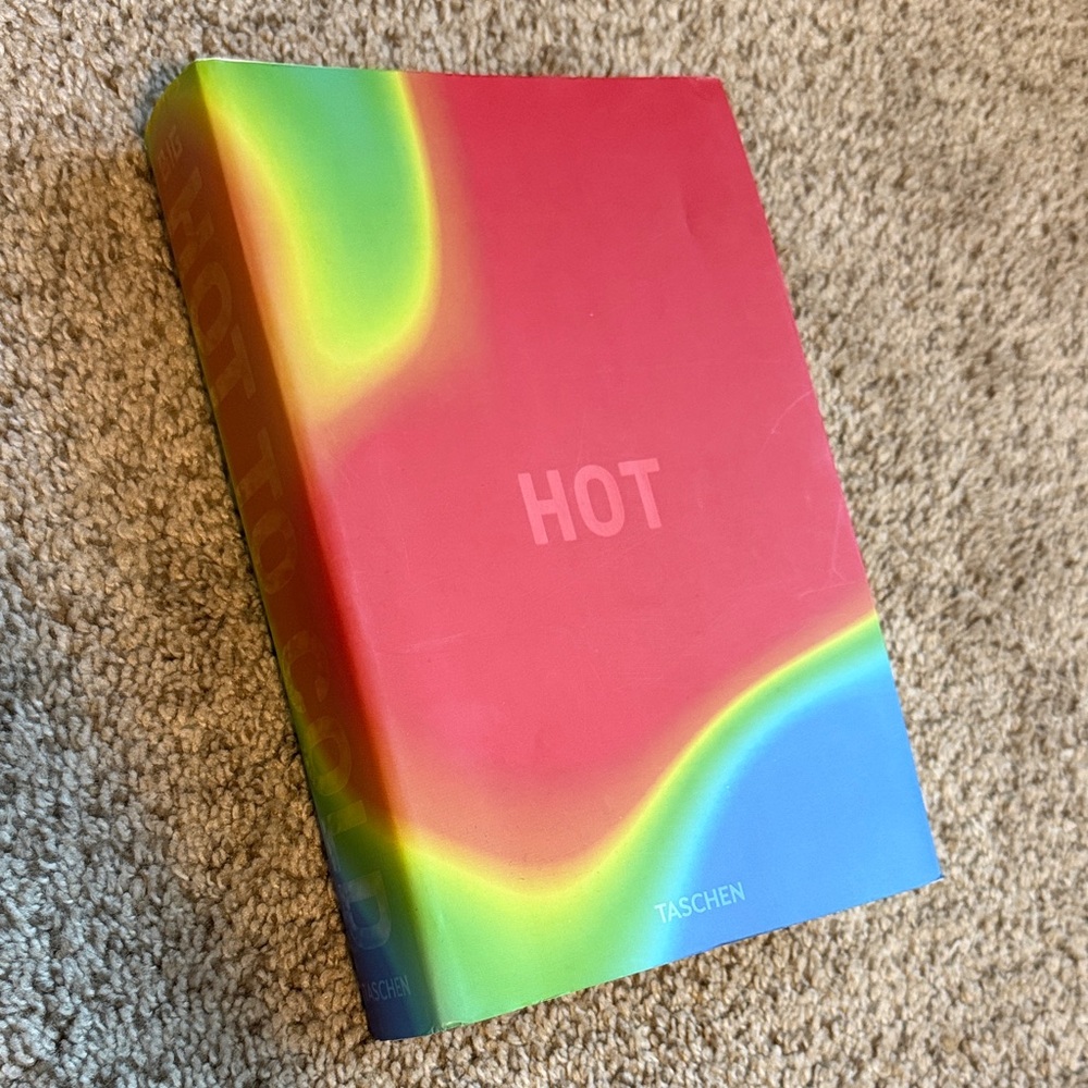 BIG Architects HOT TO COLD. An Odyssey of Architectural Adaptation. TASCHEN.